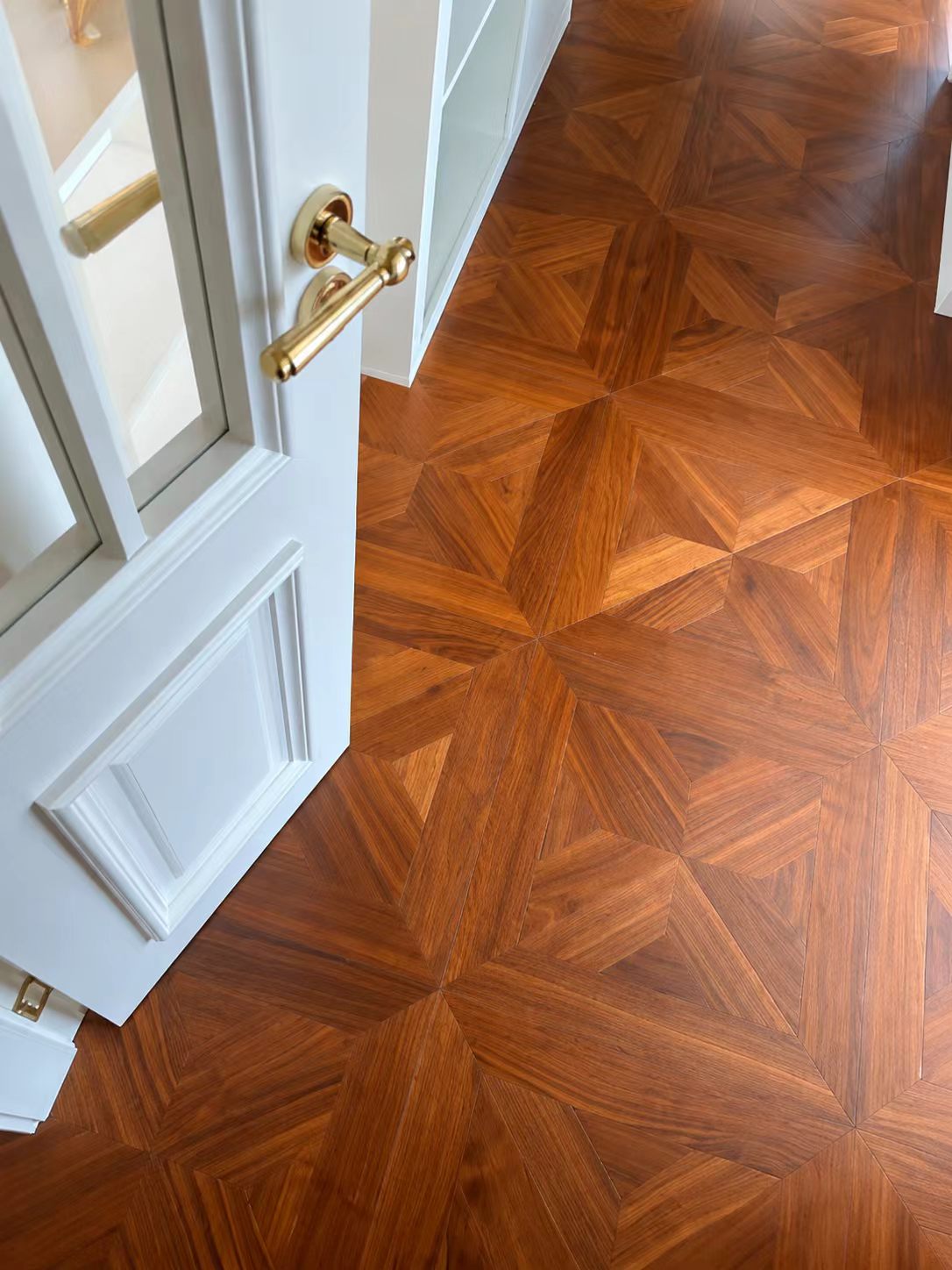 Swastika Geometric — Walnut